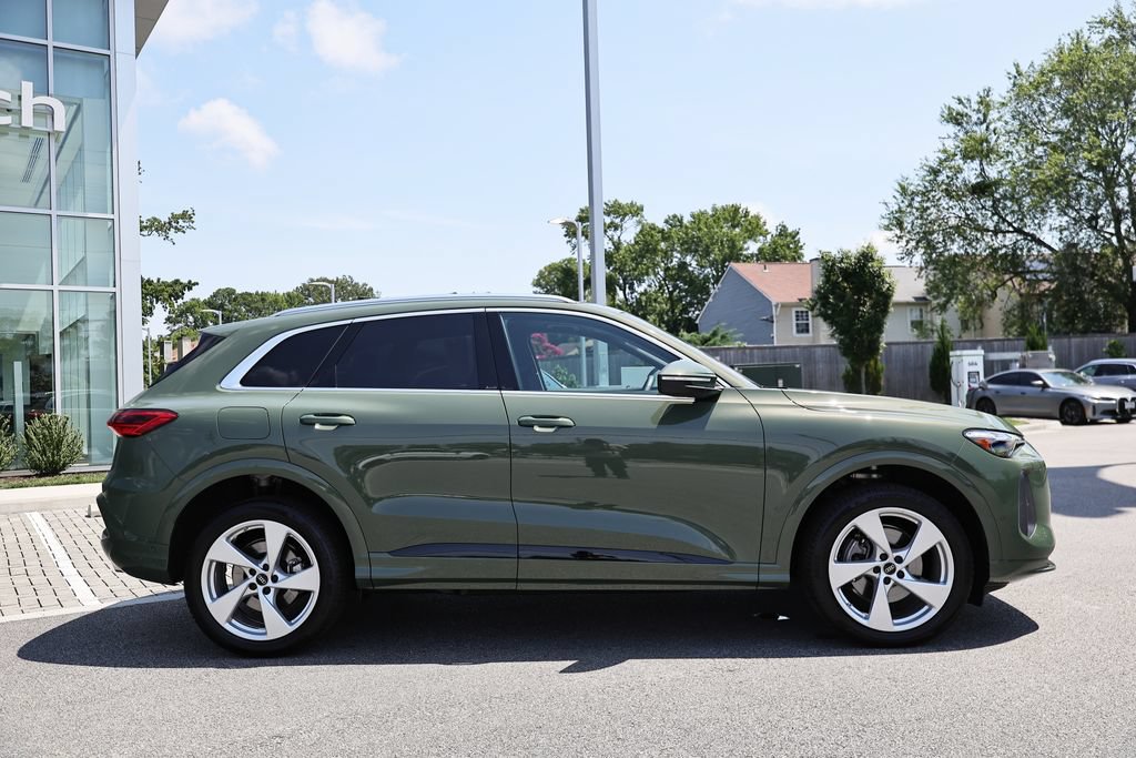 Certified 2025 Audi Q5 Premium w/ Premium Plus AWD/4WD image 4