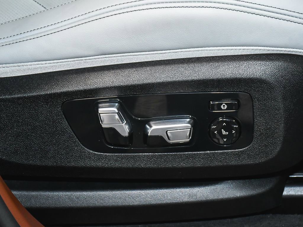 Used 2023 BMW XM AWD/4WD image 63