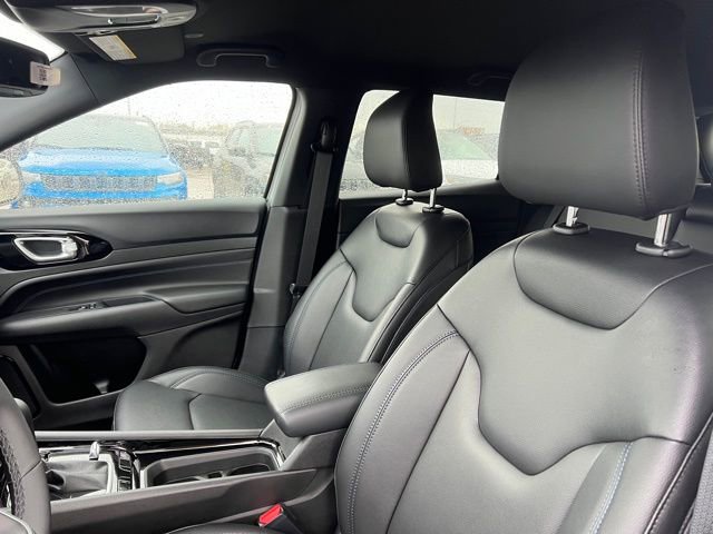 Used 2026 Jeep Compass Limited image 10