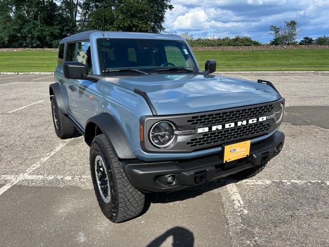 Used 2023 Ford Bronco Badlands w/ Sasquatch Package AWD/4WD image 2
