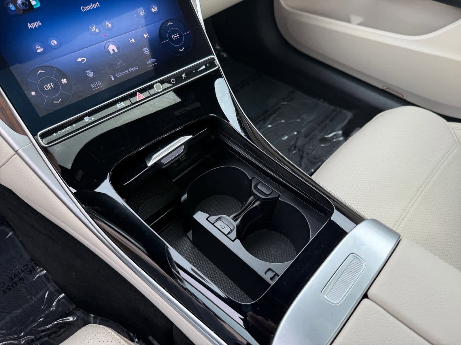 Certified 2024 Mercedes-Benz C 300 4MATIC Sedan image 19