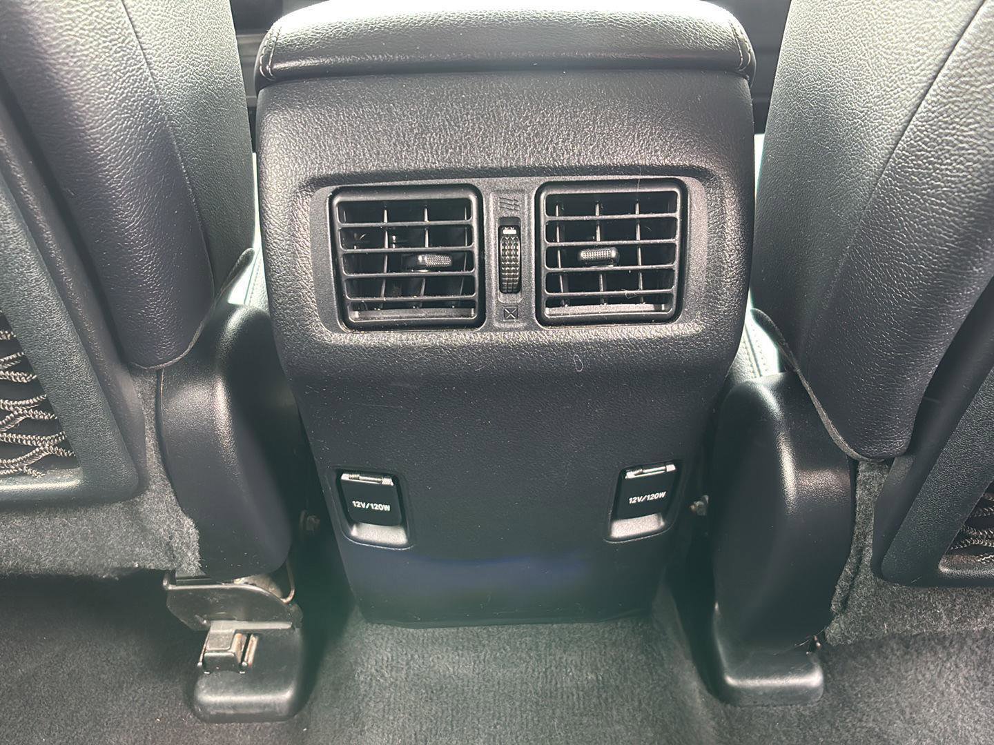 Used 2018 Toyota 4Runner Limited AWD/4WD image 19