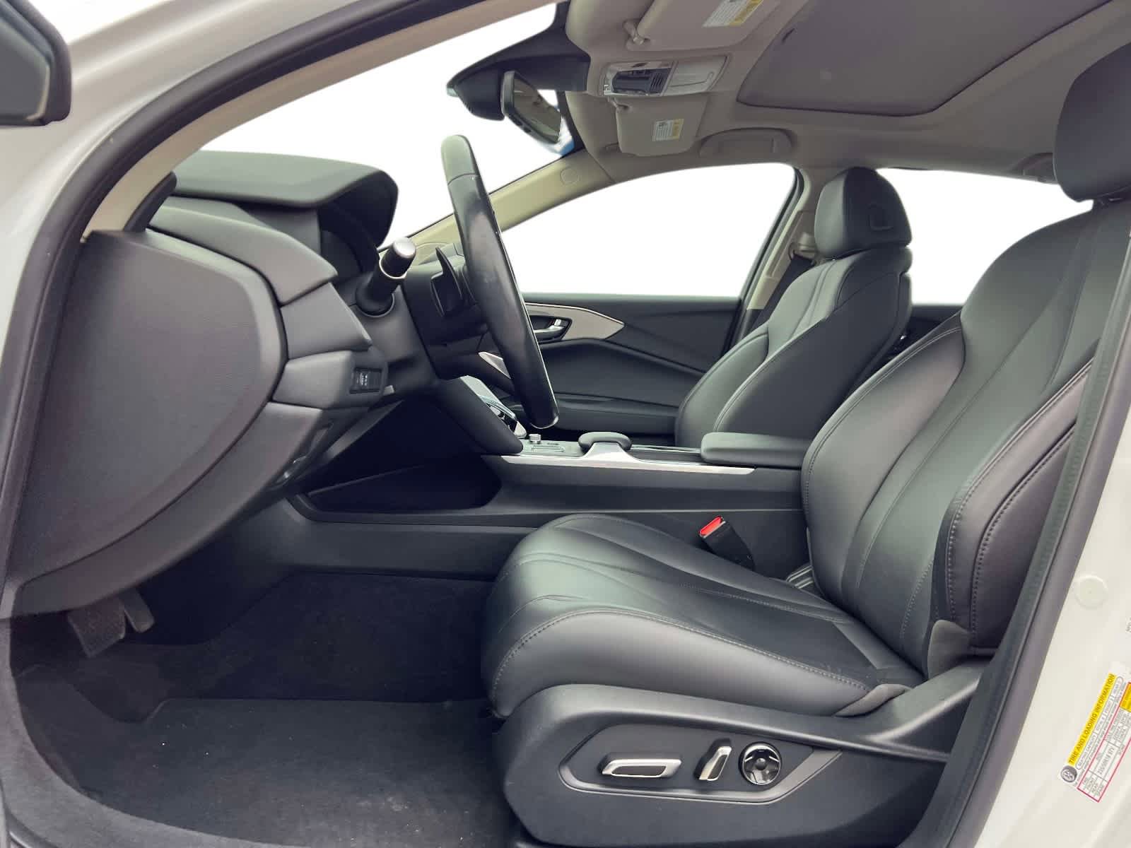 Used 2023 Acura TLX FWD image 11