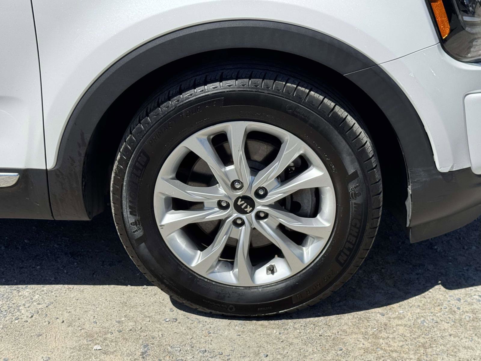 Used 2020 Kia Telluride LX AWD/4WD image 6