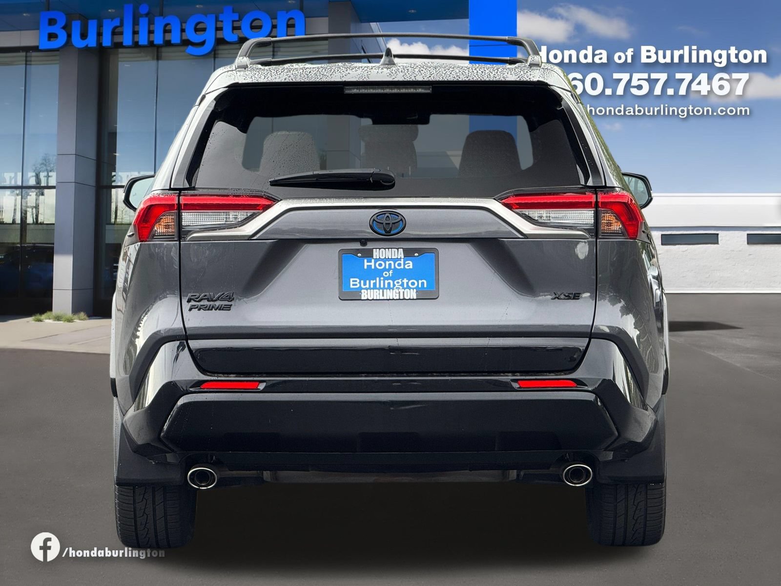 Used 2023 Toyota RAV4 XSE w/ Weather Package AWD/4WD image 5