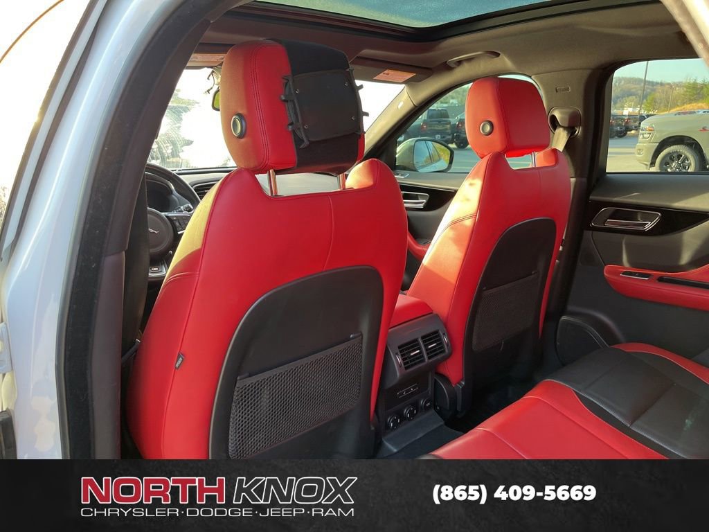 Used 2017 Jaguar F-PACE S image 9