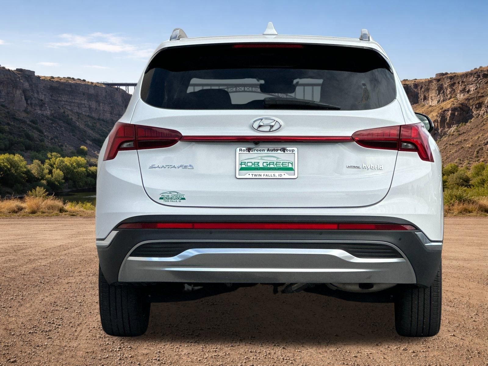 Used 2023 Hyundai Santa Fe SEL Premium image 4