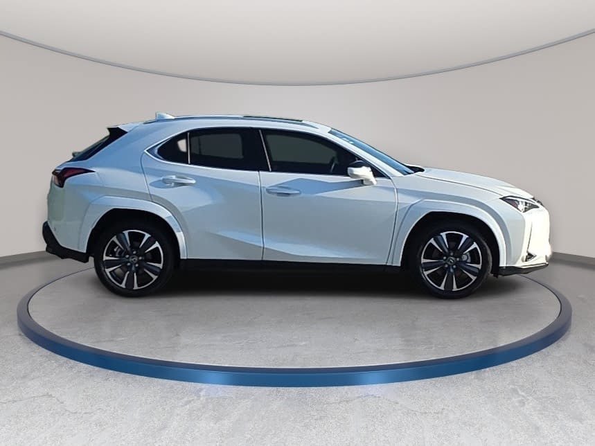 Used 2025 Lexus UX 300h FWD w/ Accessory Package (Z1) image 4