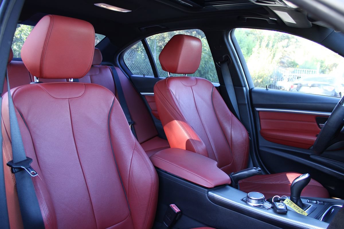Used 2018 BMW 340i Sedan RWD image 19