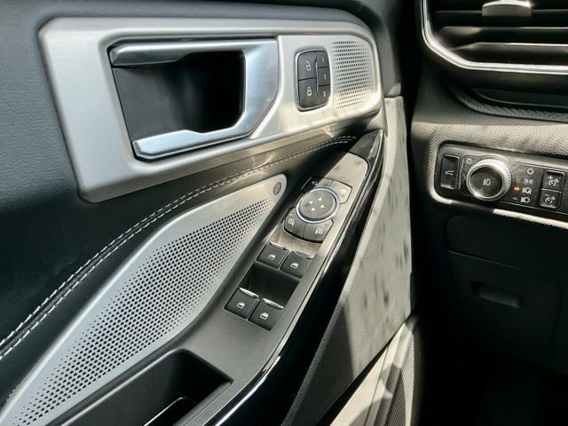 Used 2023 Ford Explorer ST w/ Equipment Group 401A AWD/4WD image 23