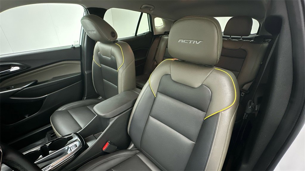 Used 2024 Chevrolet Trax ACTIV w/ Driver Confidence Package image 9