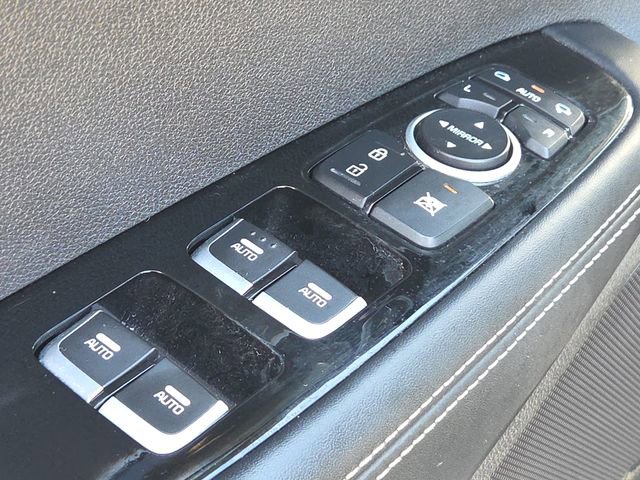 Used 2019 Kia Sorento SX FWD image 17