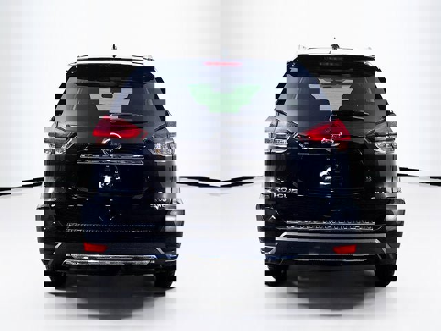 Used 2018 Nissan Rogue SV w/ Sun & Sound Touring Package image 6