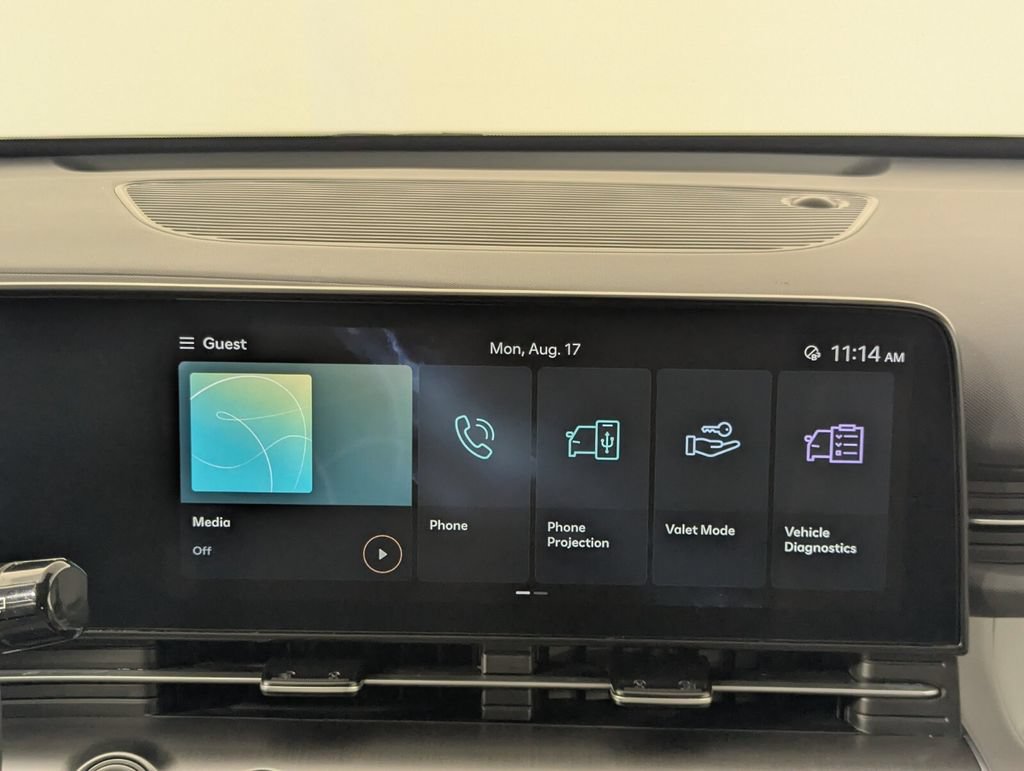 Certified 2025 Hyundai Kona SEL FWD image 19