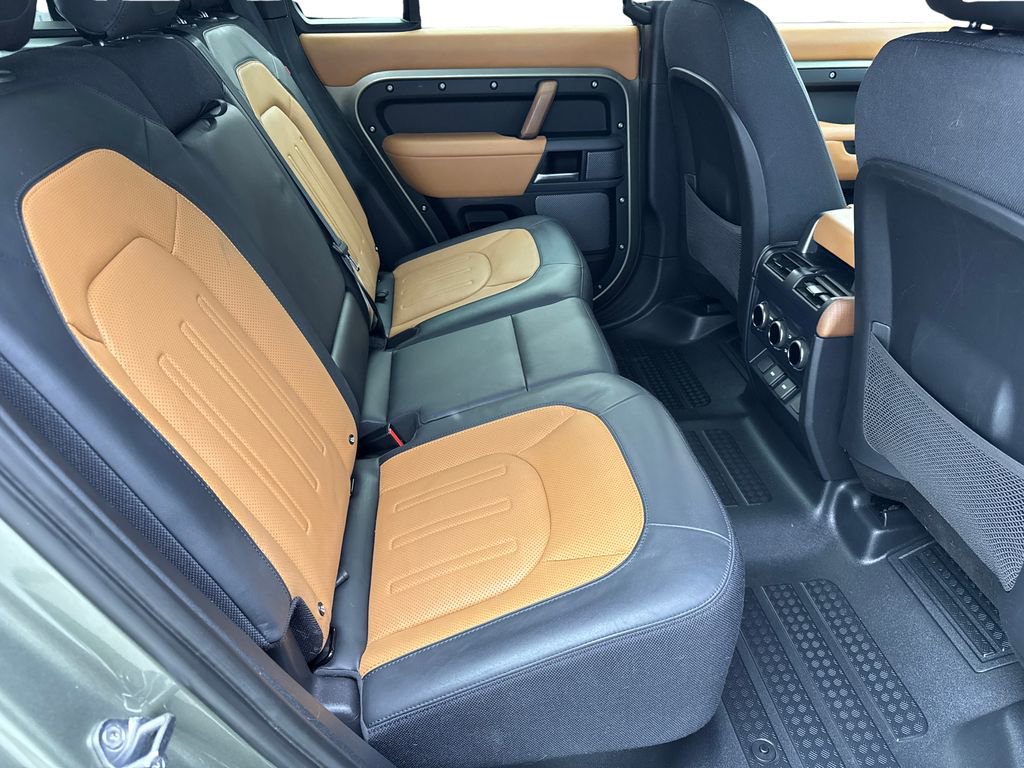 Used 2023 Land Rover Defender 110 X AWD/4WD image 40