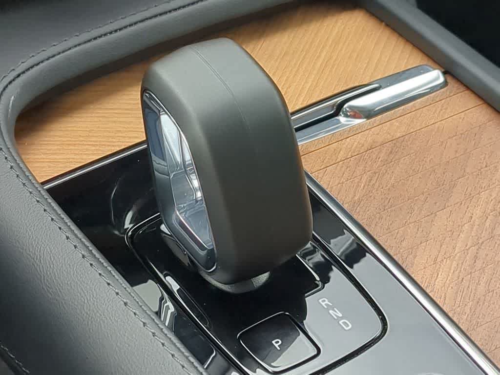 Certified 2024 Volvo XC90 B6 Plus w/ Protection Package Premier AWD/4WD image 29