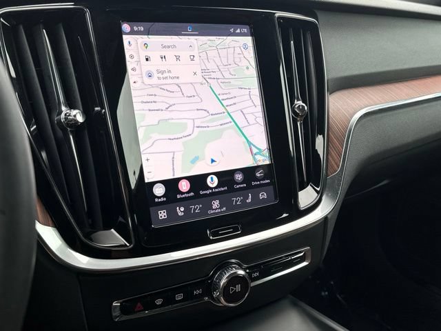 Certified 2025 Volvo V60 B5 Cross Country Plus AWD/4WD image 21