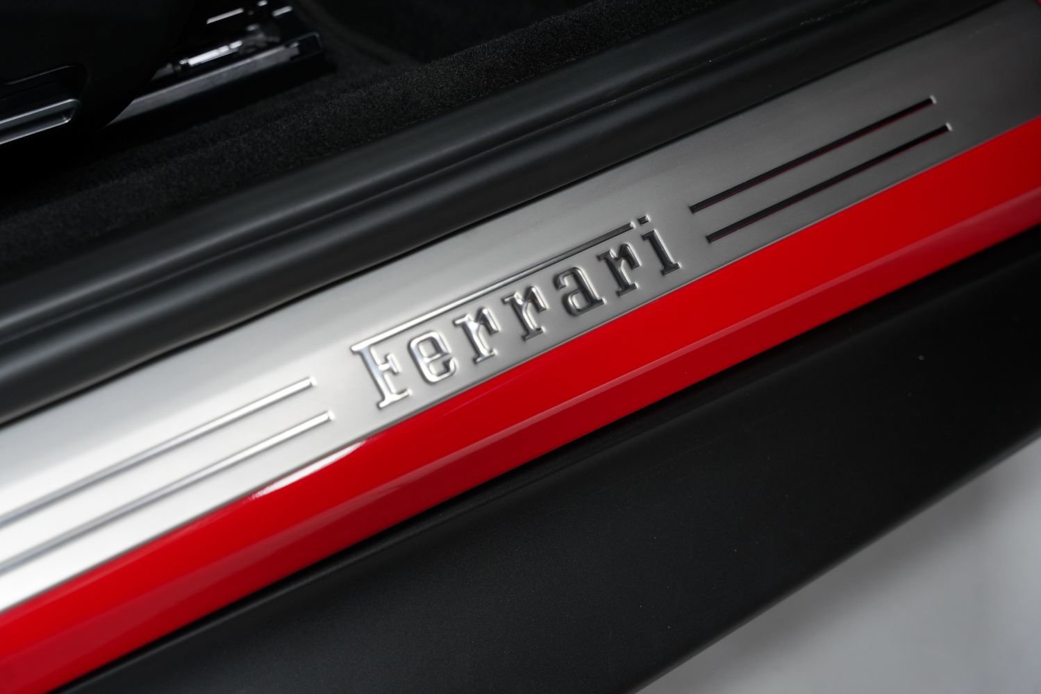 Used 2022 Ferrari Roma image 32