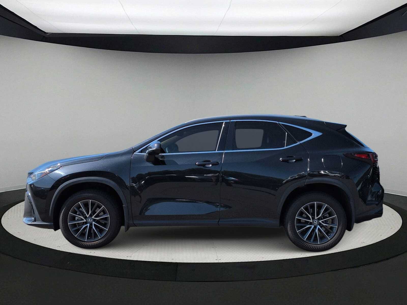 Used 2022 Lexus NX 350 AWD image 5