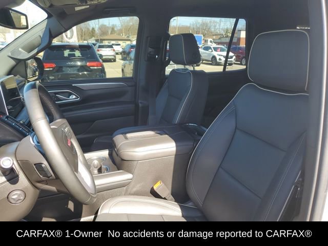 Used 2023 GMC Yukon SLT w/ SLT Luxury Package image 7