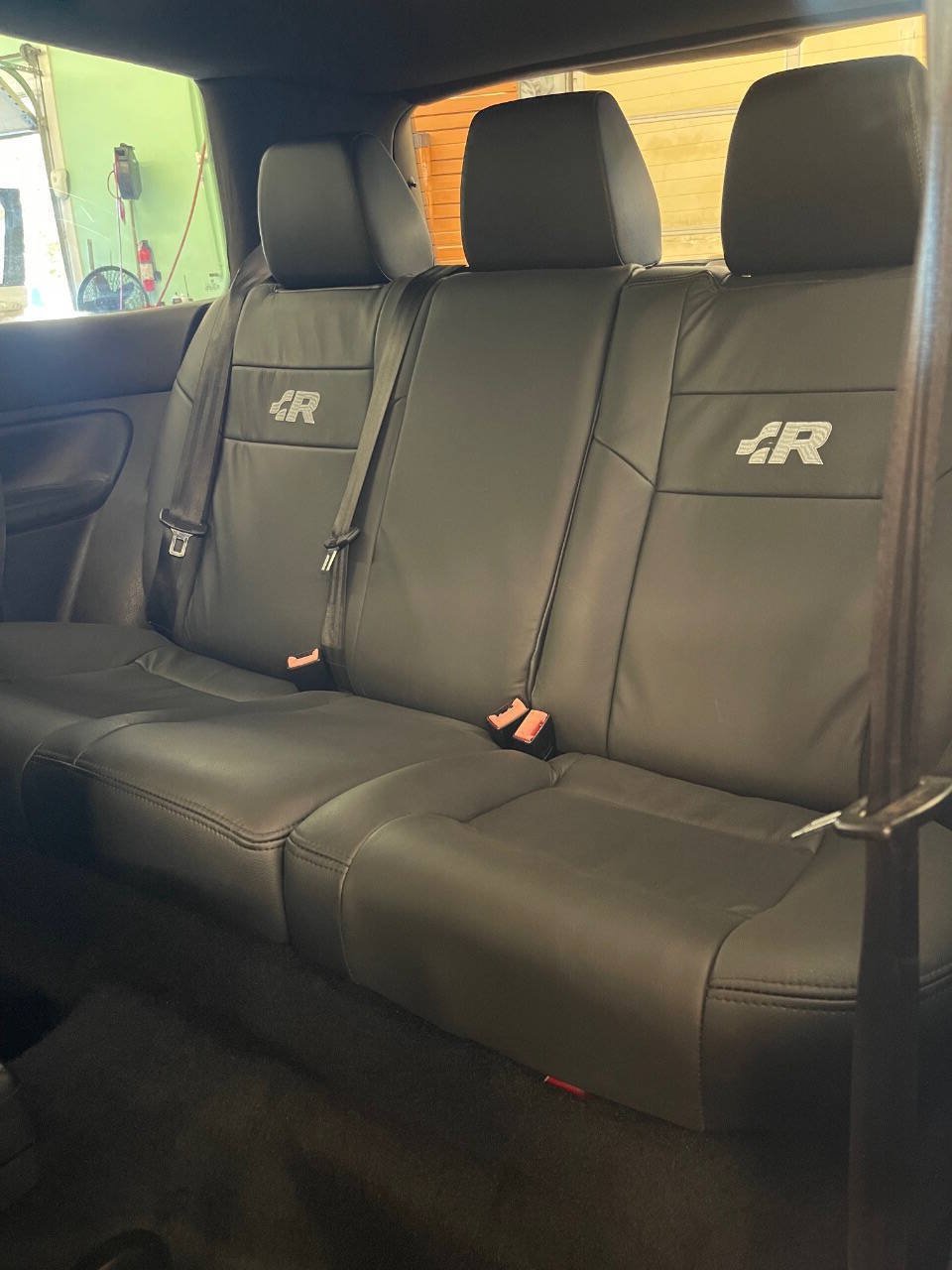Used 2004 Volkswagen R32 AWD/4WD image 66