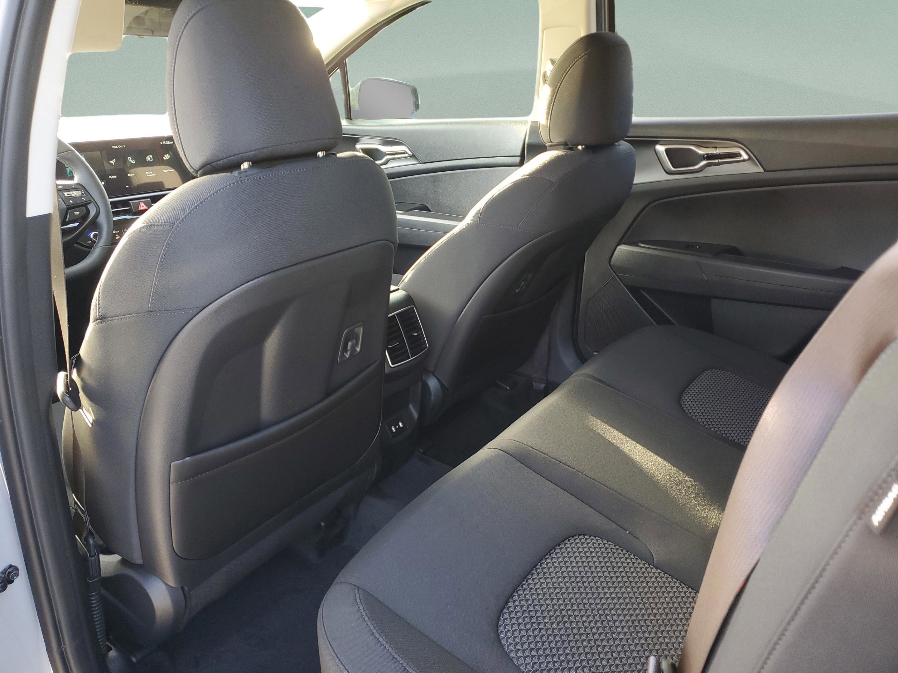 New 2026 Kia Sportage S image 30