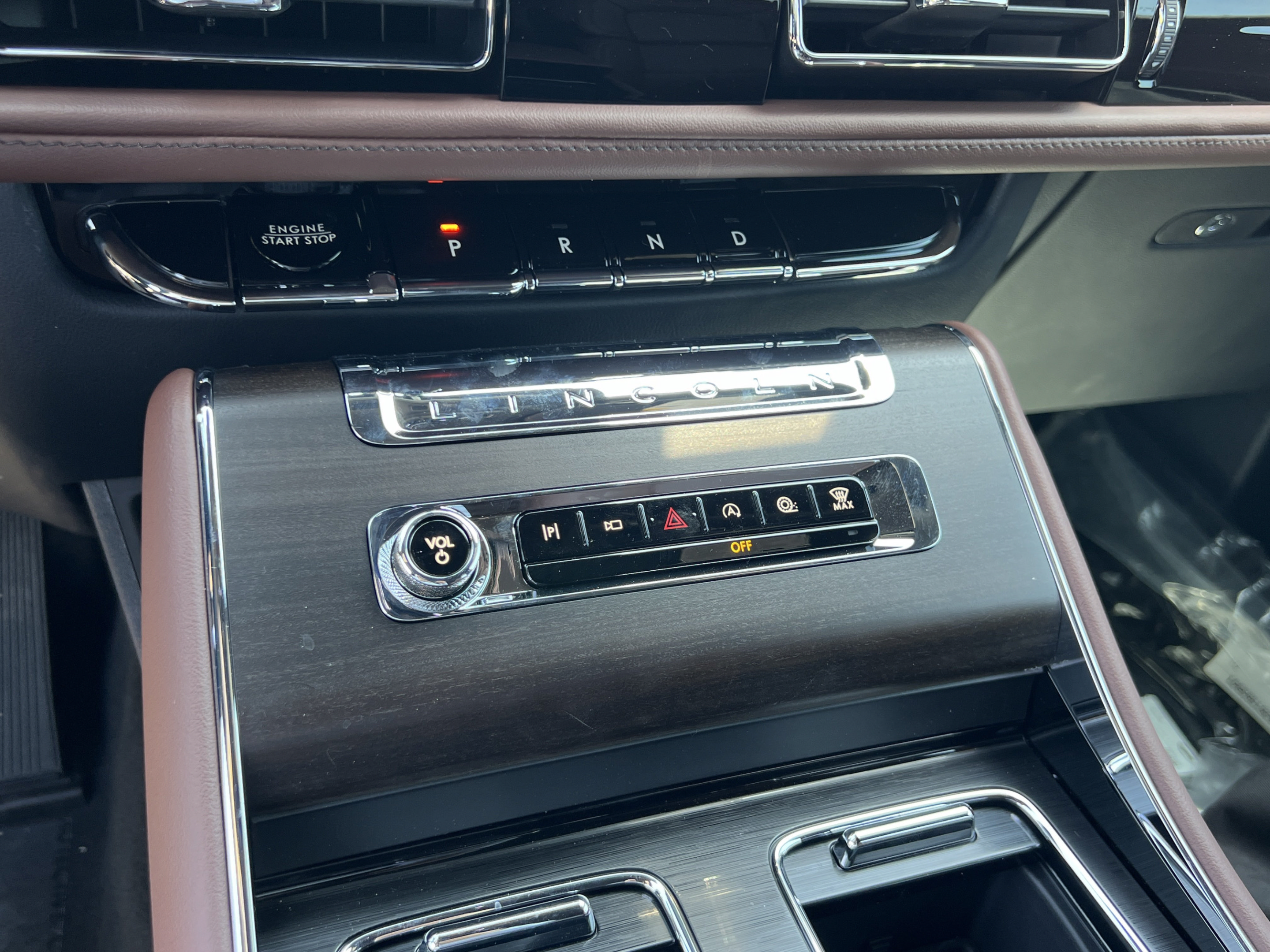 New 2026 Lincoln Aviator Reserve w/ Luxury Package RWD image 17