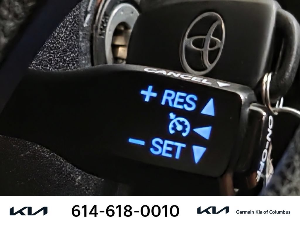 Used 2016 Toyota RAV4 LE FWD image 31