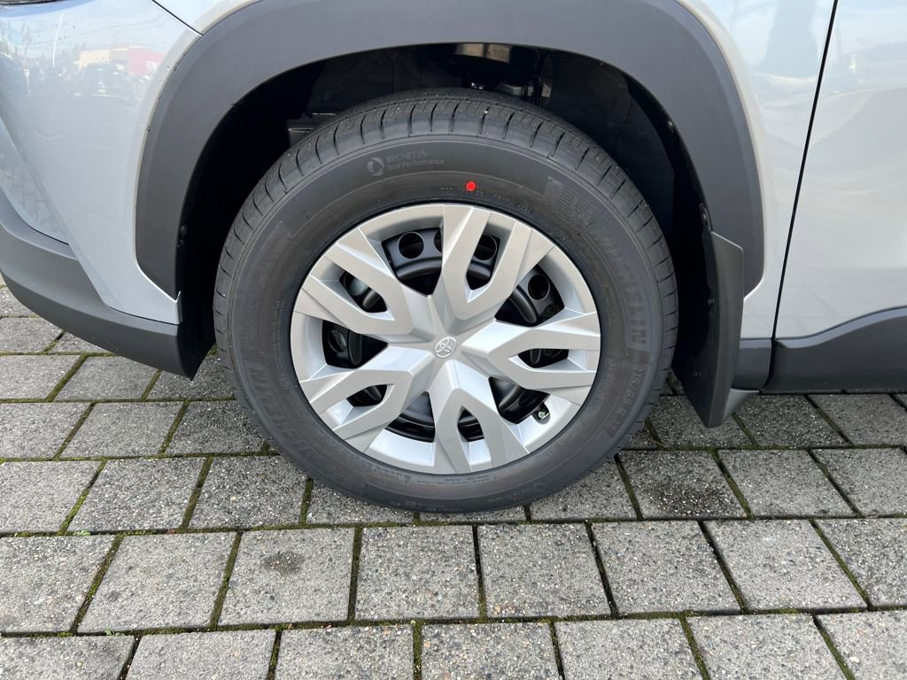 New 2026 Toyota Corolla Cross L image 10