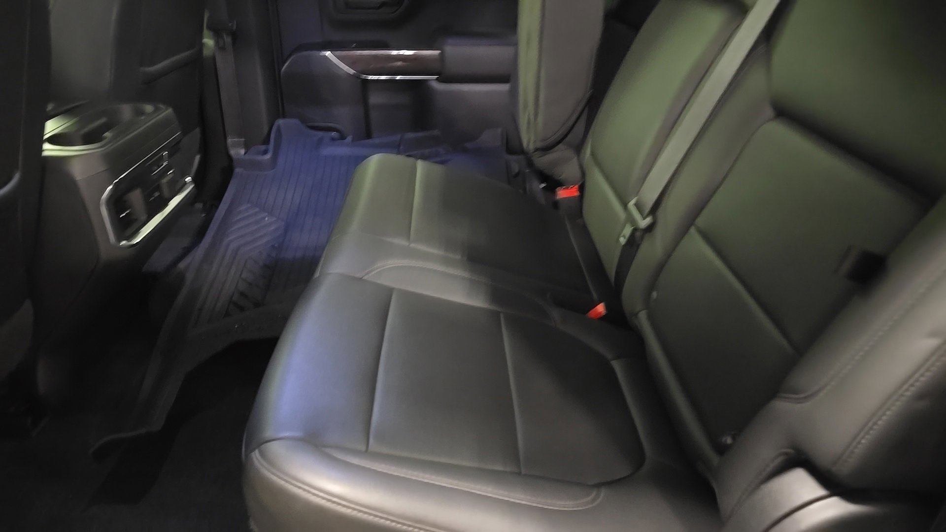 Used 2020 Chevrolet Silverado 1500 LTZ w/ LTZ Premium Package image 14