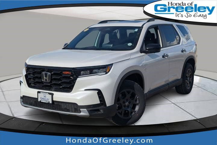 New 2025 Honda Pilot TrailSport