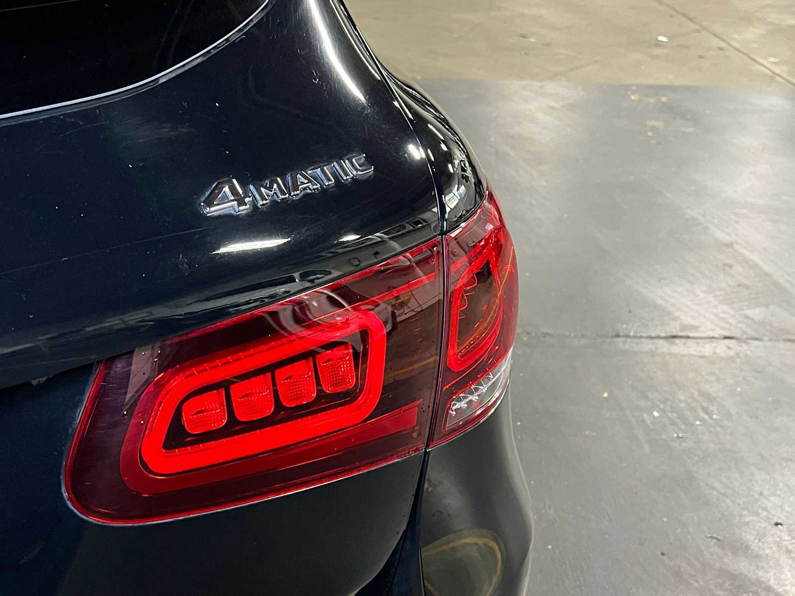 Used 2022 Mercedes-Benz GLC 300 4MATIC image 16