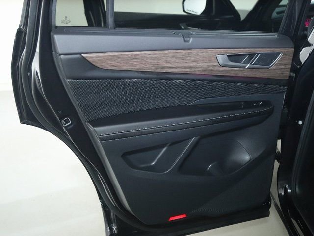 Used 2024 Volkswagen Atlas SEL Premium R-Line AWD/4WD image 13