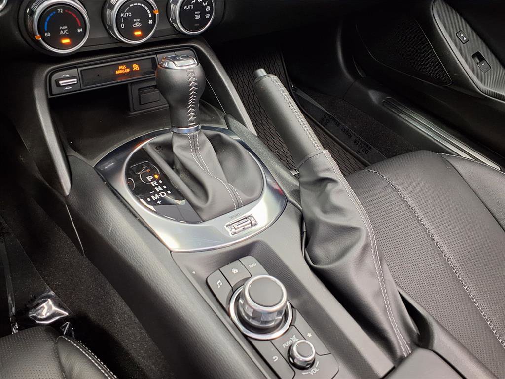 Used 2023 MAZDA MX-5 Miata Grand Touring w/ Weather Package image 18