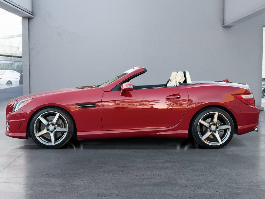 Used 2015 Mercedes-Benz SLK 350 image 9