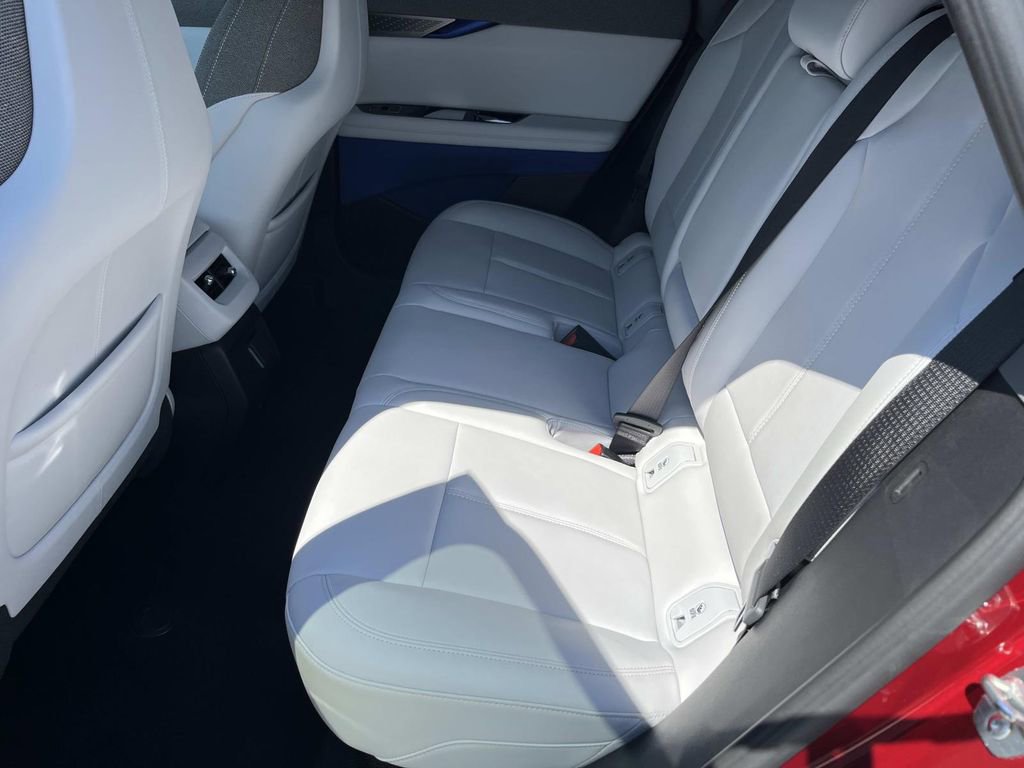 Used 2025 Cadillac Optiq Sport 1 image 16