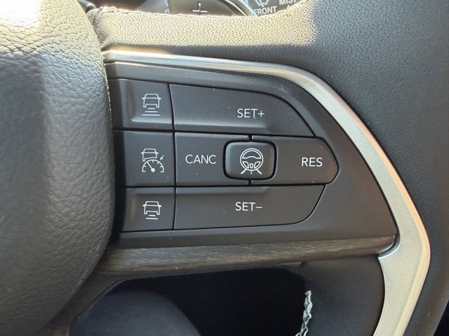 New 2026 Jeep Grand Cherokee Limited w/ Limited Altitude Package image 39