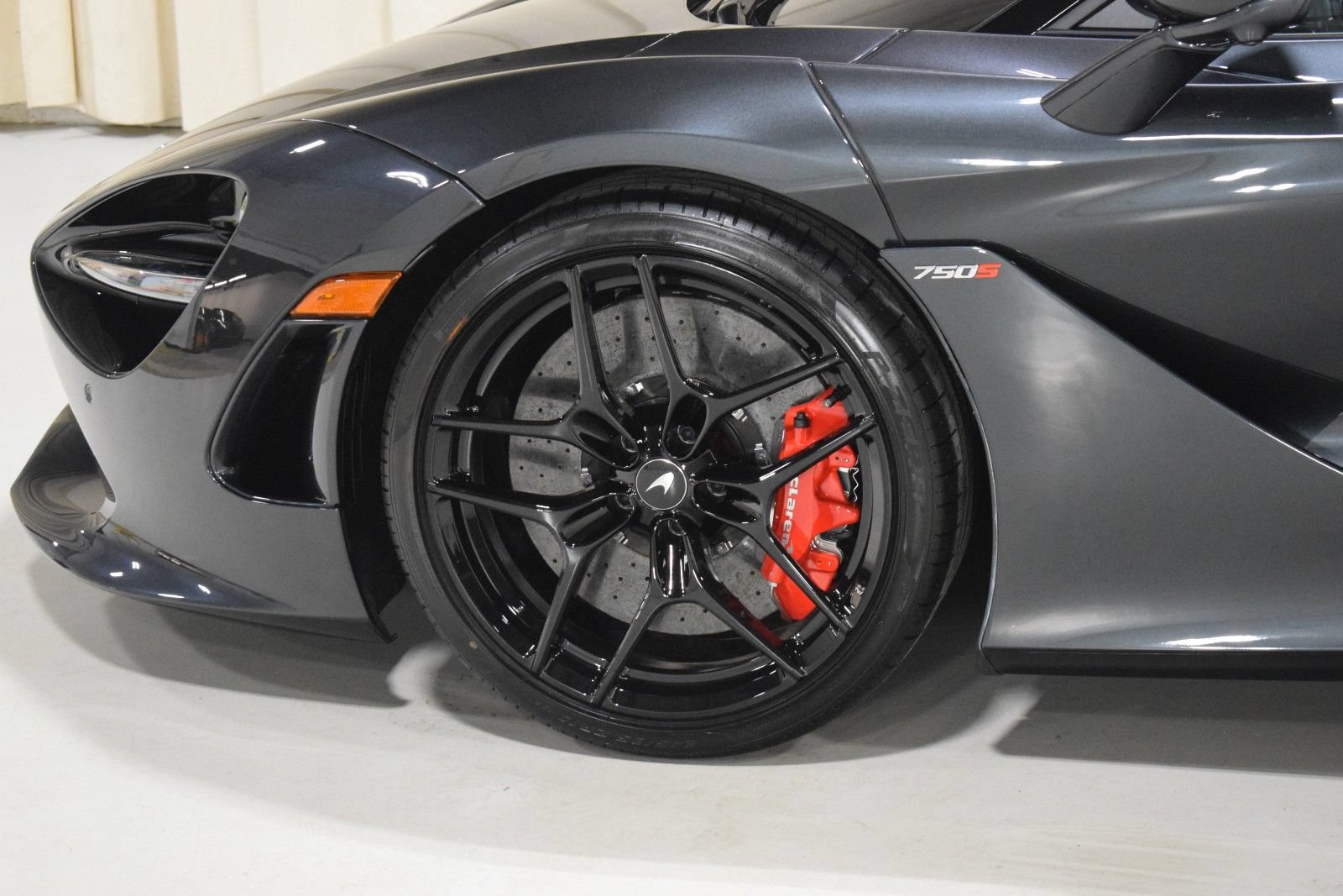 New 2026 McLaren 750S RWD image 6