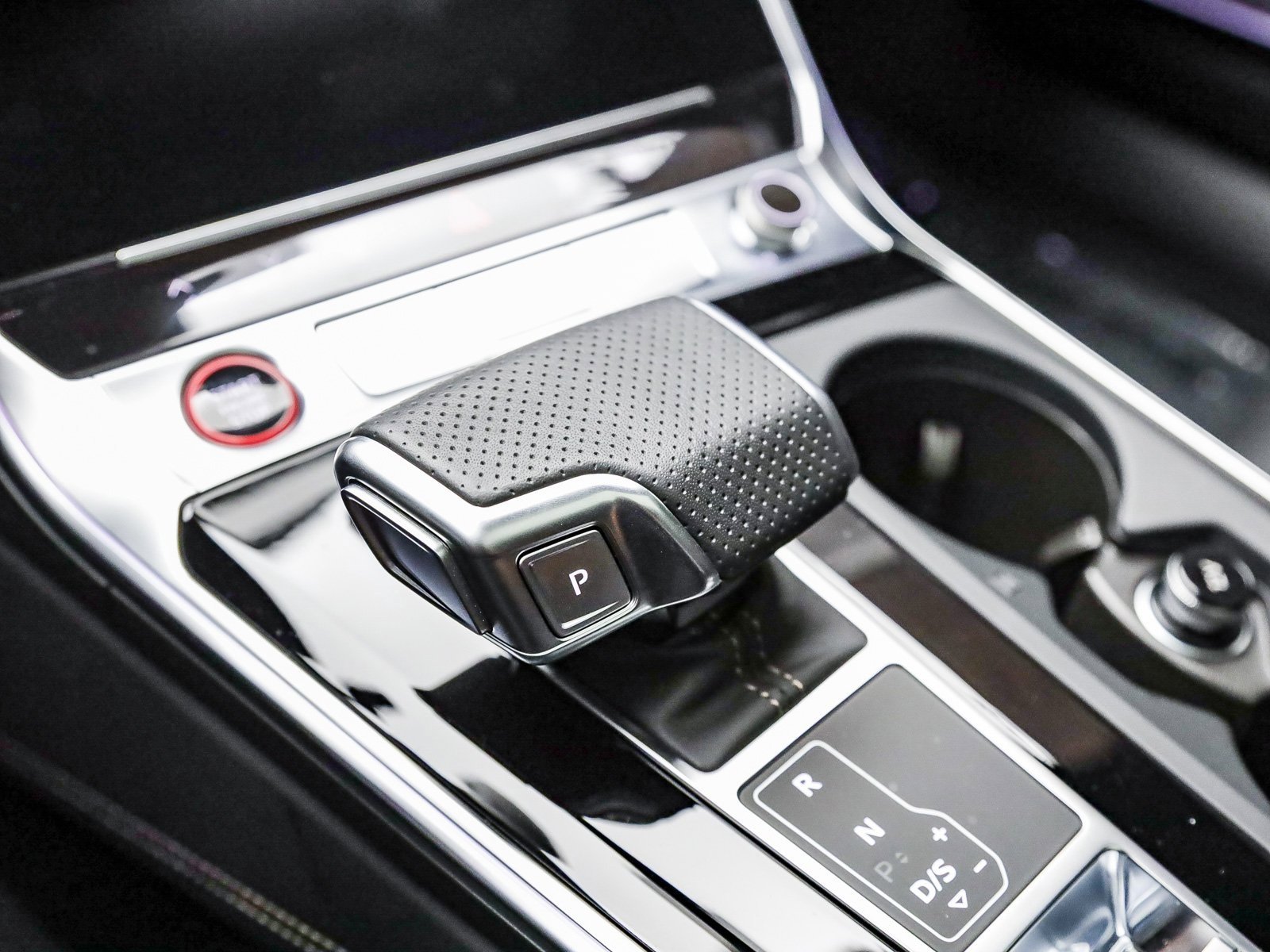 Used 2024 Audi RS 7 Performance w/ Bronze Edition image 35