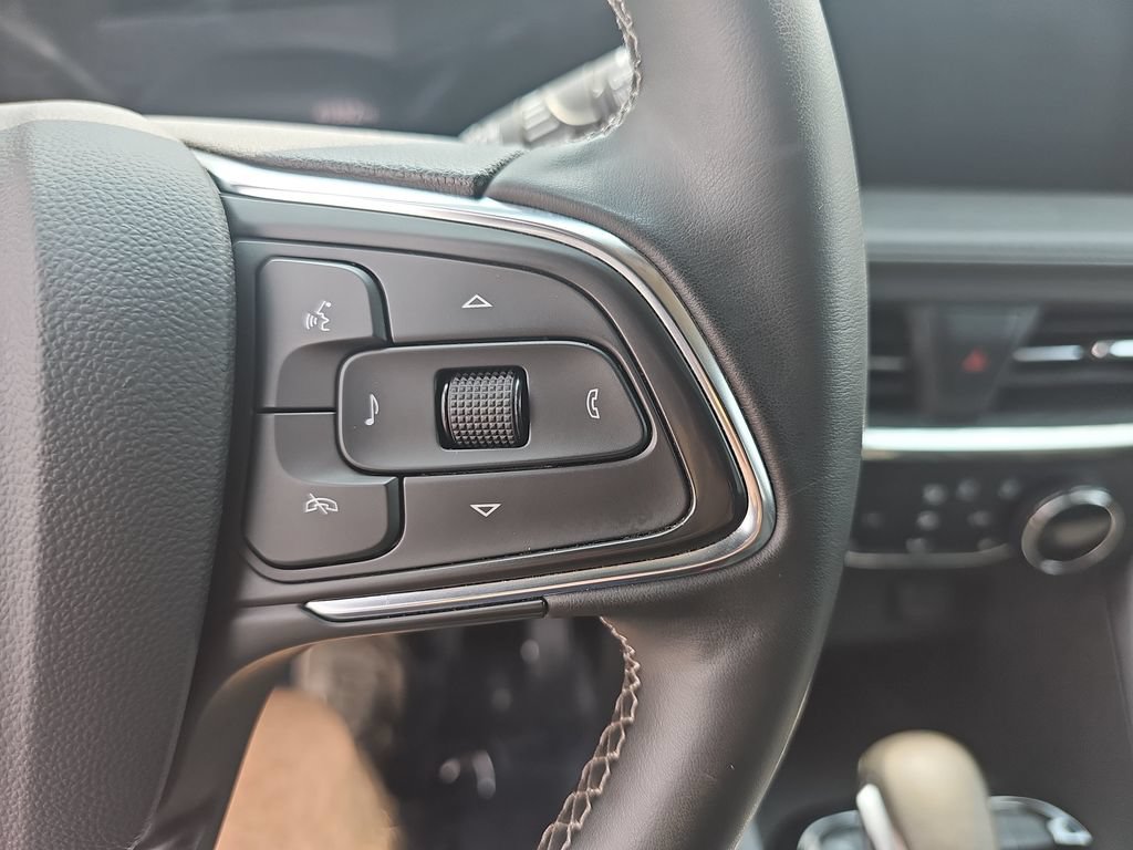 Certified 2024 Buick Encore GX Preferred w/ Comfort Package FWD image 23