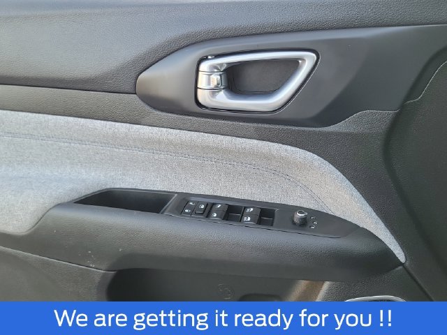 Used 2024 Jeep Compass Latitude AWD/4WD image 14
