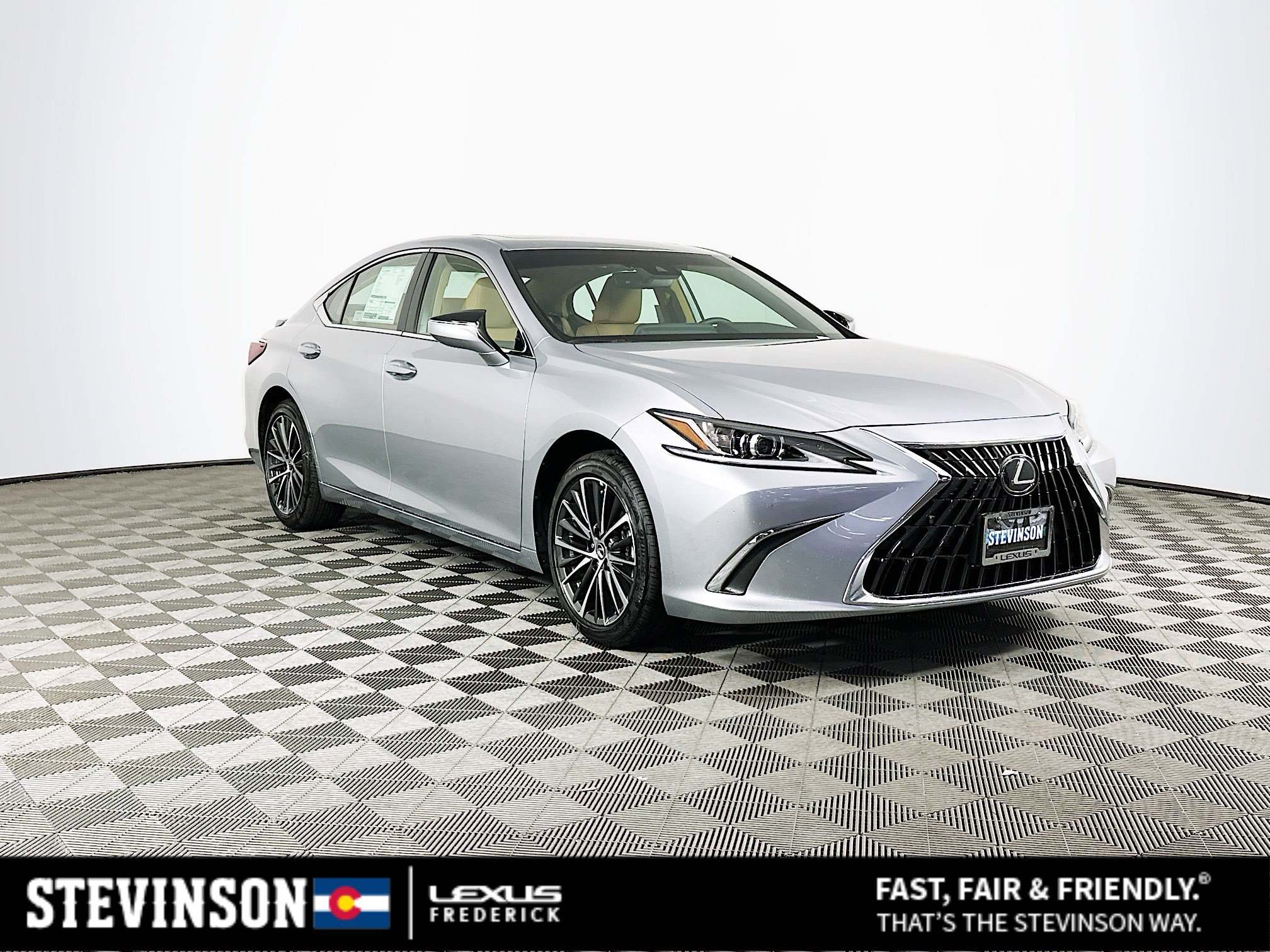 New 2025 Lexus ES 300h w/ Premium Package