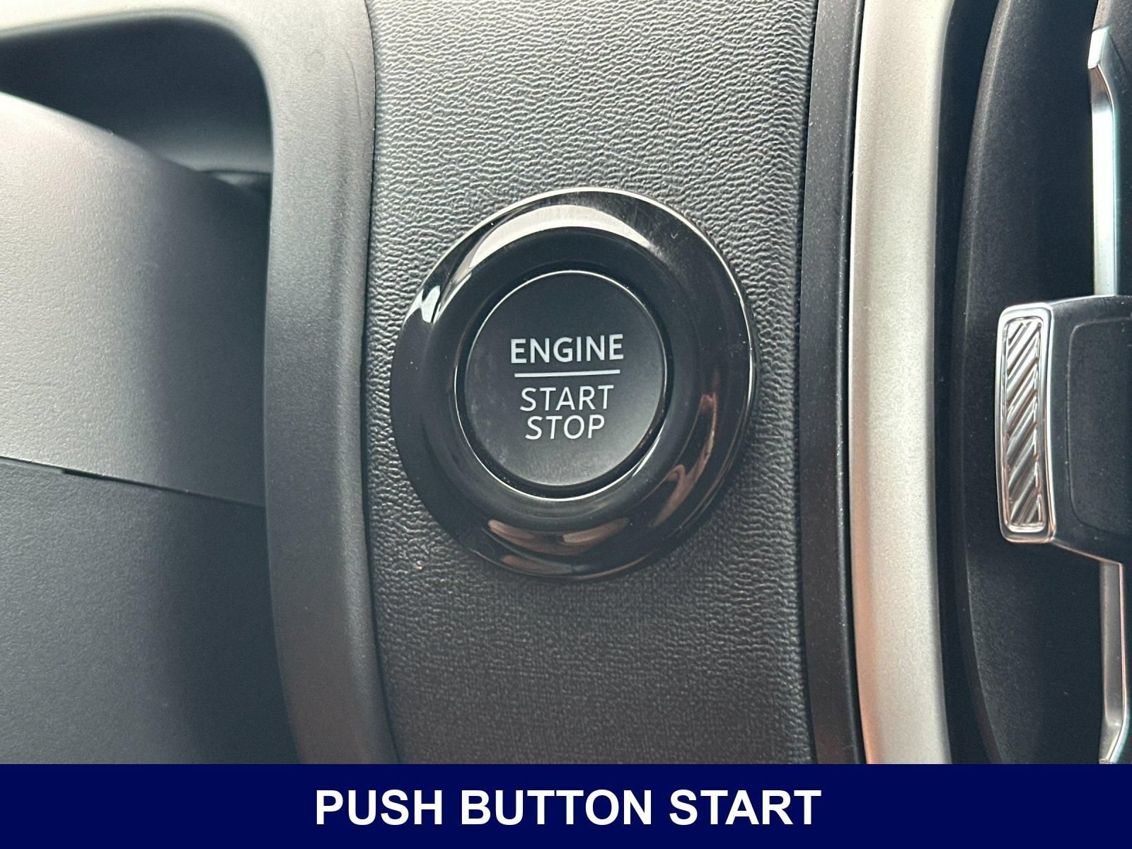 Used 2025 Ford Expedition Active AWD/4WD image 28
