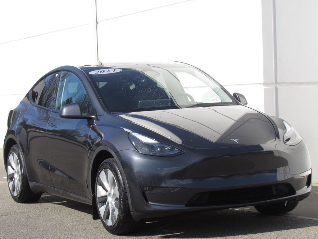 Used 2024 Tesla Model Y Long Range image 2