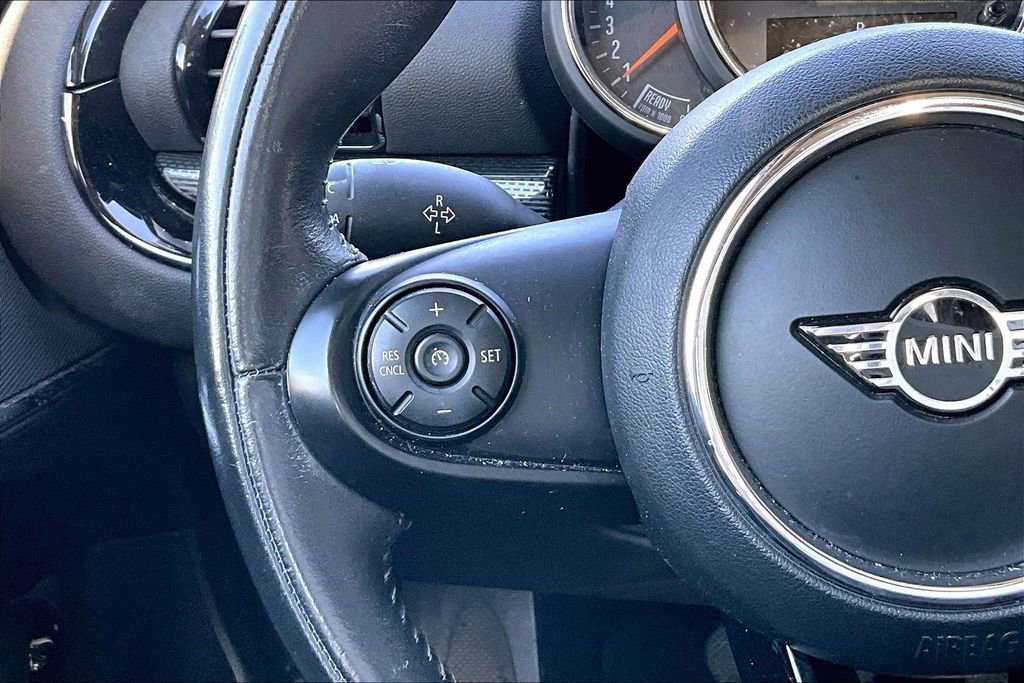 Used 2019 MINI Cooper Clubman ALL4 AWD/4WD image 11