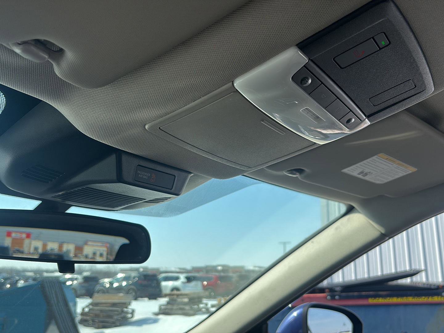 Used 2023 Nissan Rogue SV image 24