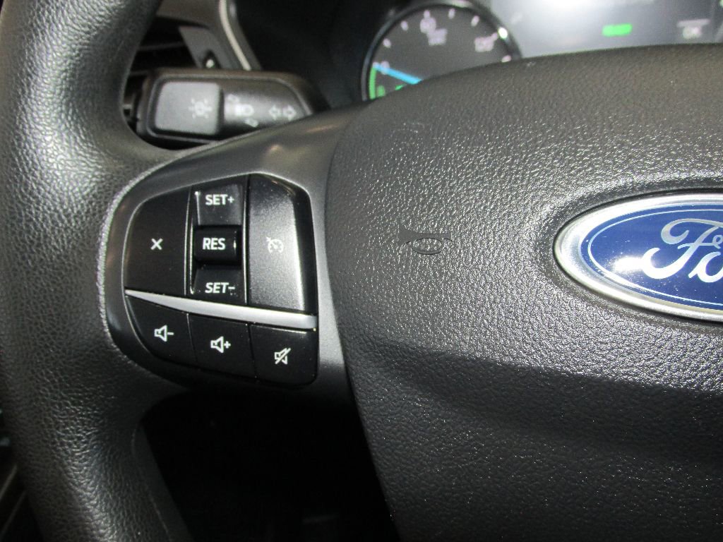 Used 2021 Ford Escape SE image 16