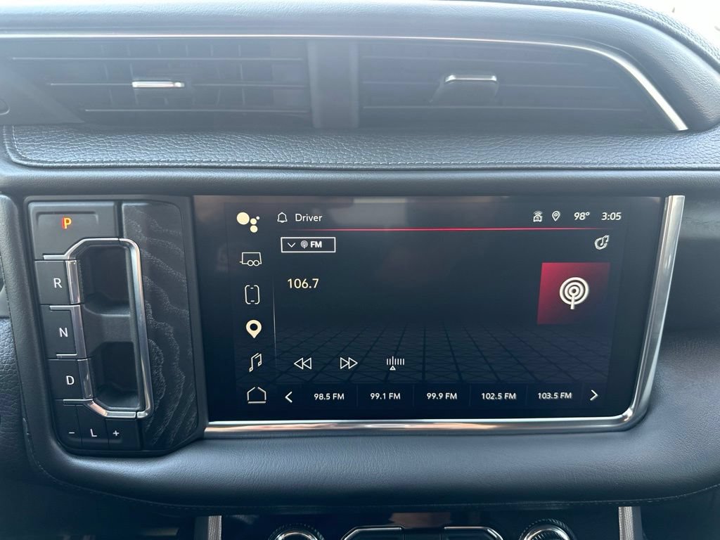 Used 2022 GMC Yukon Denali AWD/4WD image 3