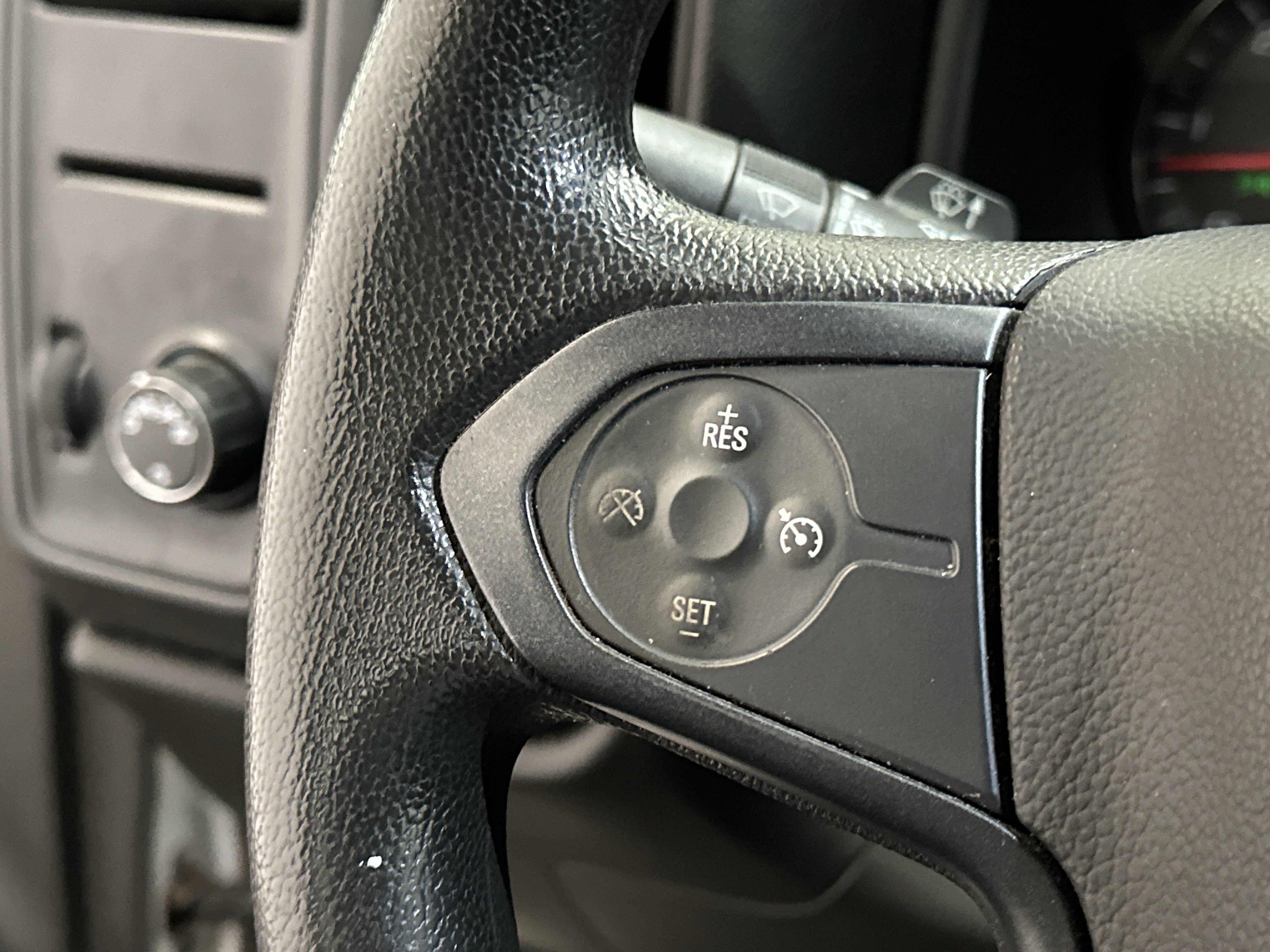 Used 2015 Chevrolet Silverado 1500 W/T RWD image 23