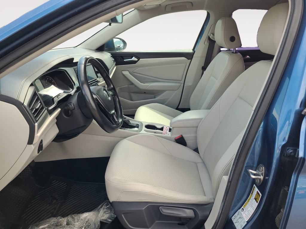 Used 2019 Volkswagen Jetta SE FWD image 9